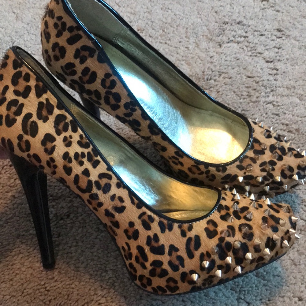 Express Studded Pumps - Cheetah